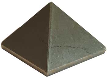 Pyrite Pyramid 25-33mm