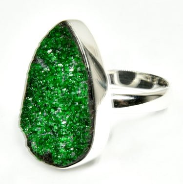 #Evarovite ring# - ## at Solace GemWorks