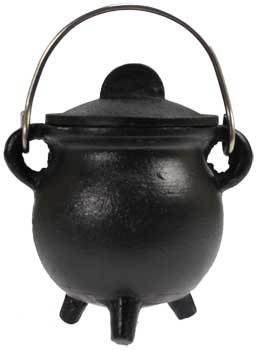 #Plain cast iron cauldron w/ lid 3"# - ## at Solace GemWorks