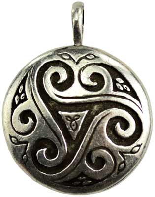 #Triskele Shield amulet# - ## at Solace GemWorks